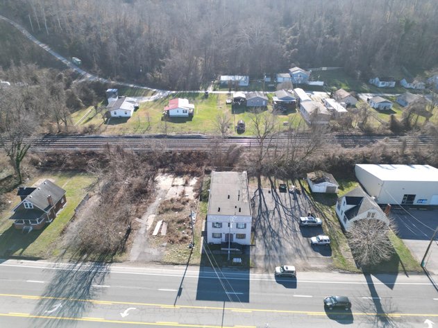 Image for SOLD $82,500 - 10-Unit St. Albans Apartment Building Selling to the Highest Bidder