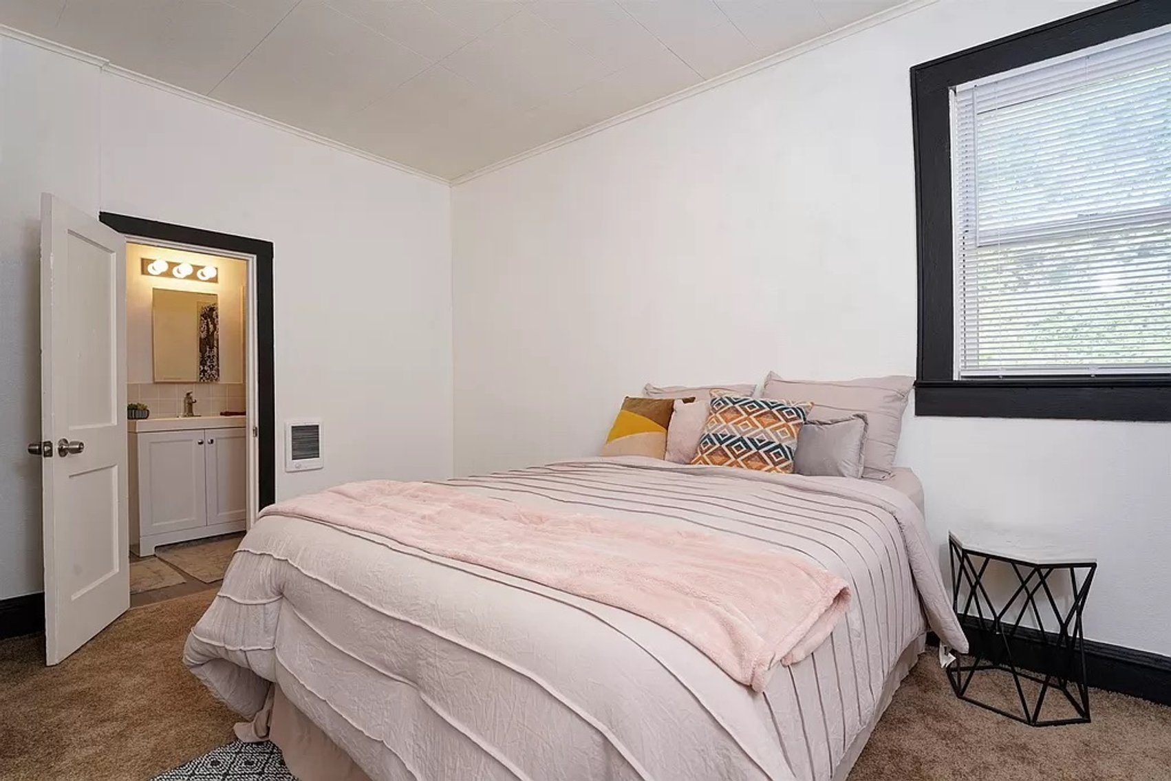Image for SOLD $89,100 - Renovated Duplex in the Heart of Charleston