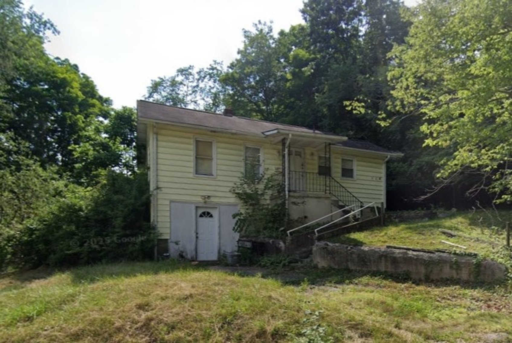 Image for SOLD - Investment Properties in Wheeling & Richwood Selling to the Highest Bidders