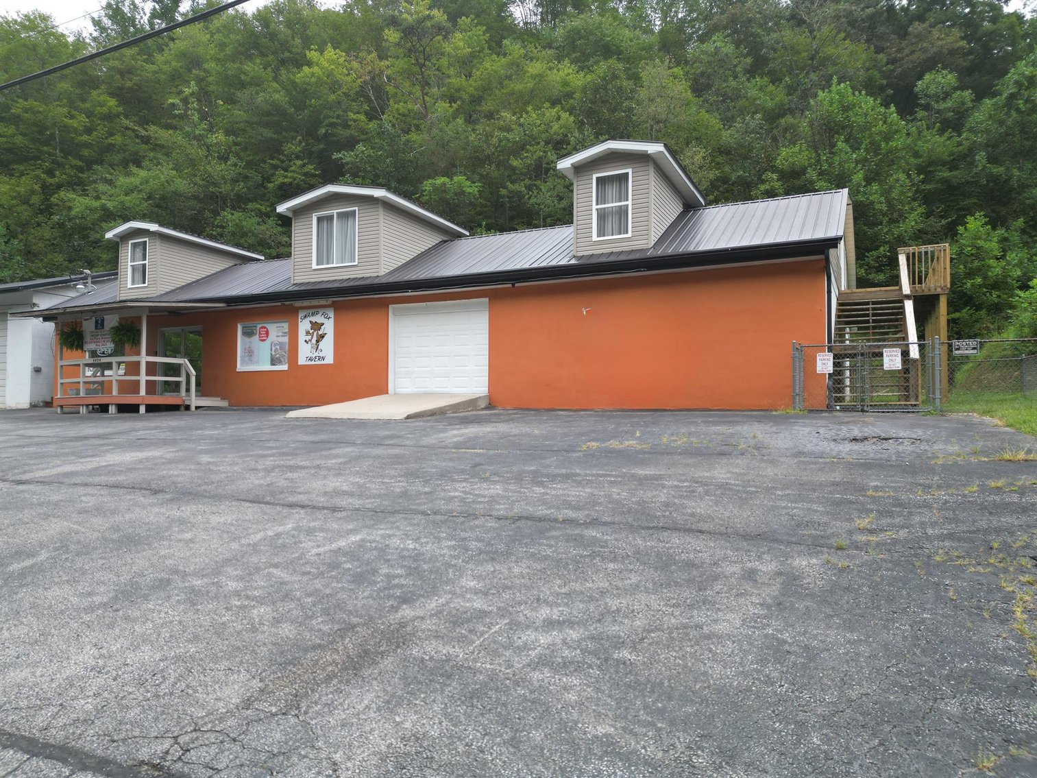 Image for SOLD $192,500 - Multi-Purpose Property Just Outside of Charleston City Limits