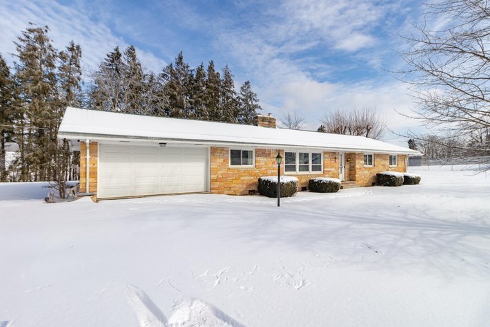 Image for SOLD $220,000 - Beautiful 3 Bedroom Brick Ranch in Nicholas County with Mountain Recreation Nearby