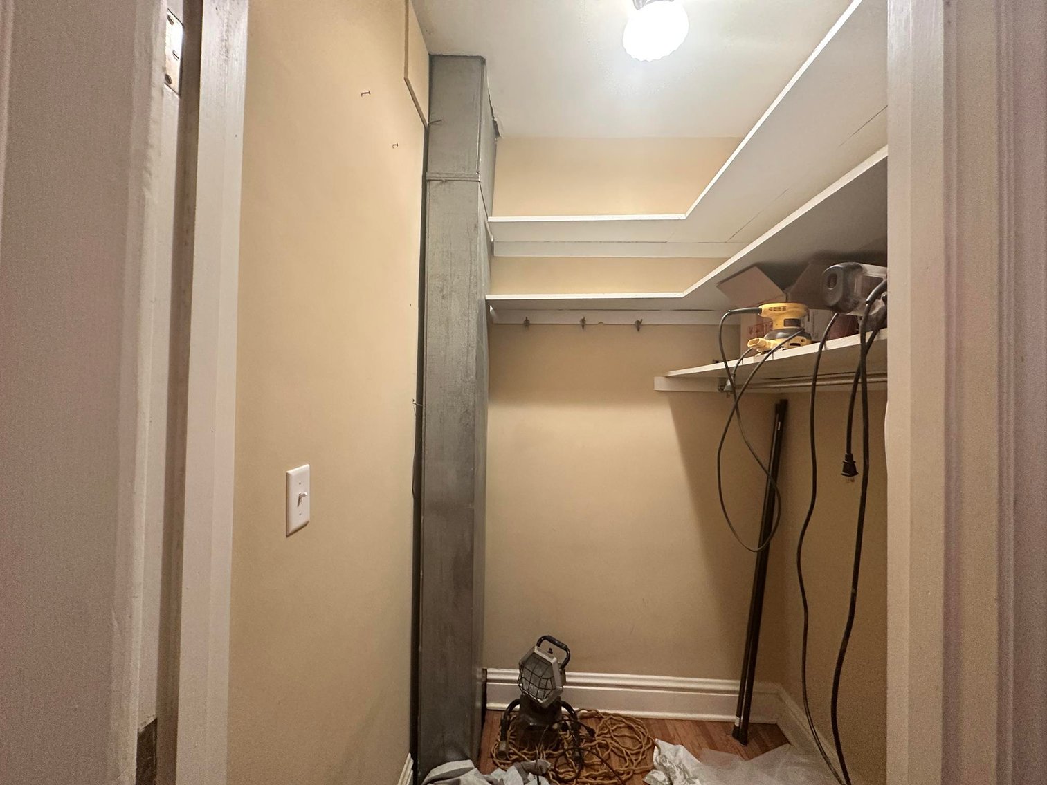 Image for SOLD $198,000 - Income Generating 4-Unit Apartment Building in Huntington