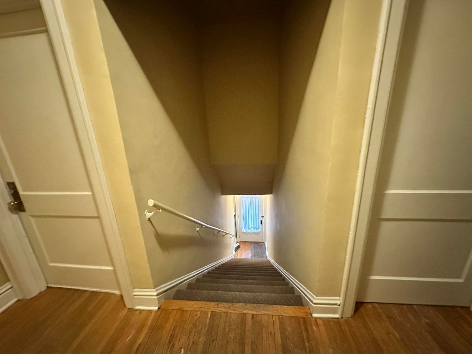 Image for SOLD $198,000 - Income Generating 4-Unit Apartment Building in Huntington