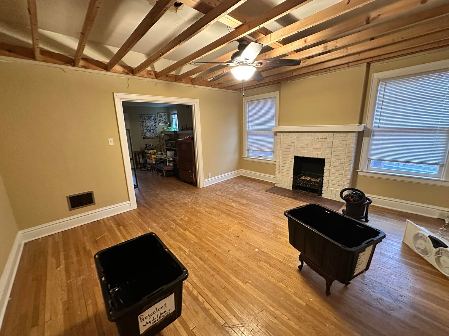 Image for SOLD $198,000 - Income Generating 4-Unit Apartment Building in Huntington