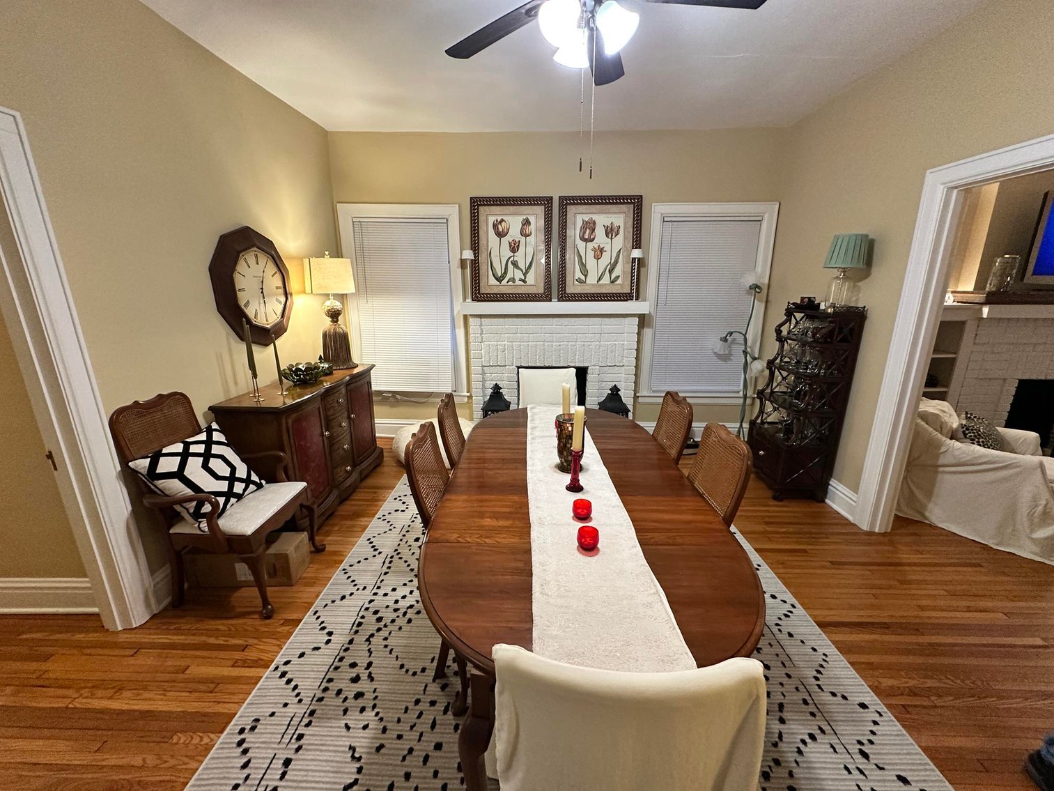 Image for SOLD $198,000 - Income Generating 4-Unit Apartment Building in Huntington