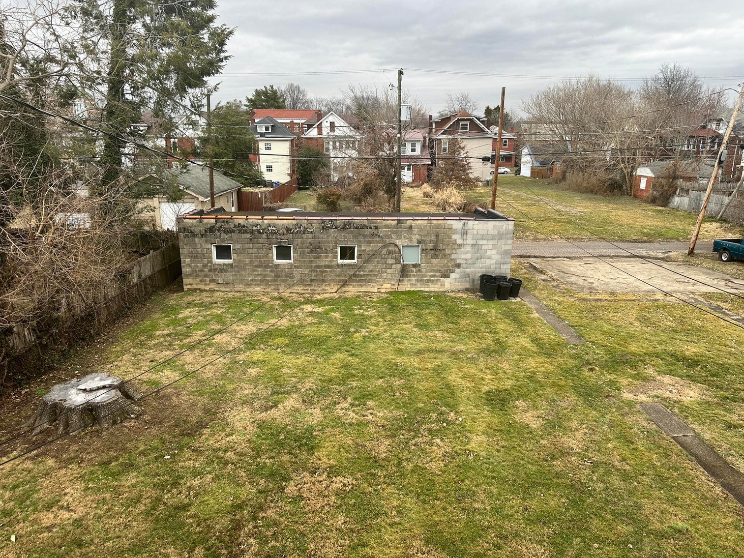 Image for SOLD $198,000 - Income Generating 4-Unit Apartment Building in Huntington