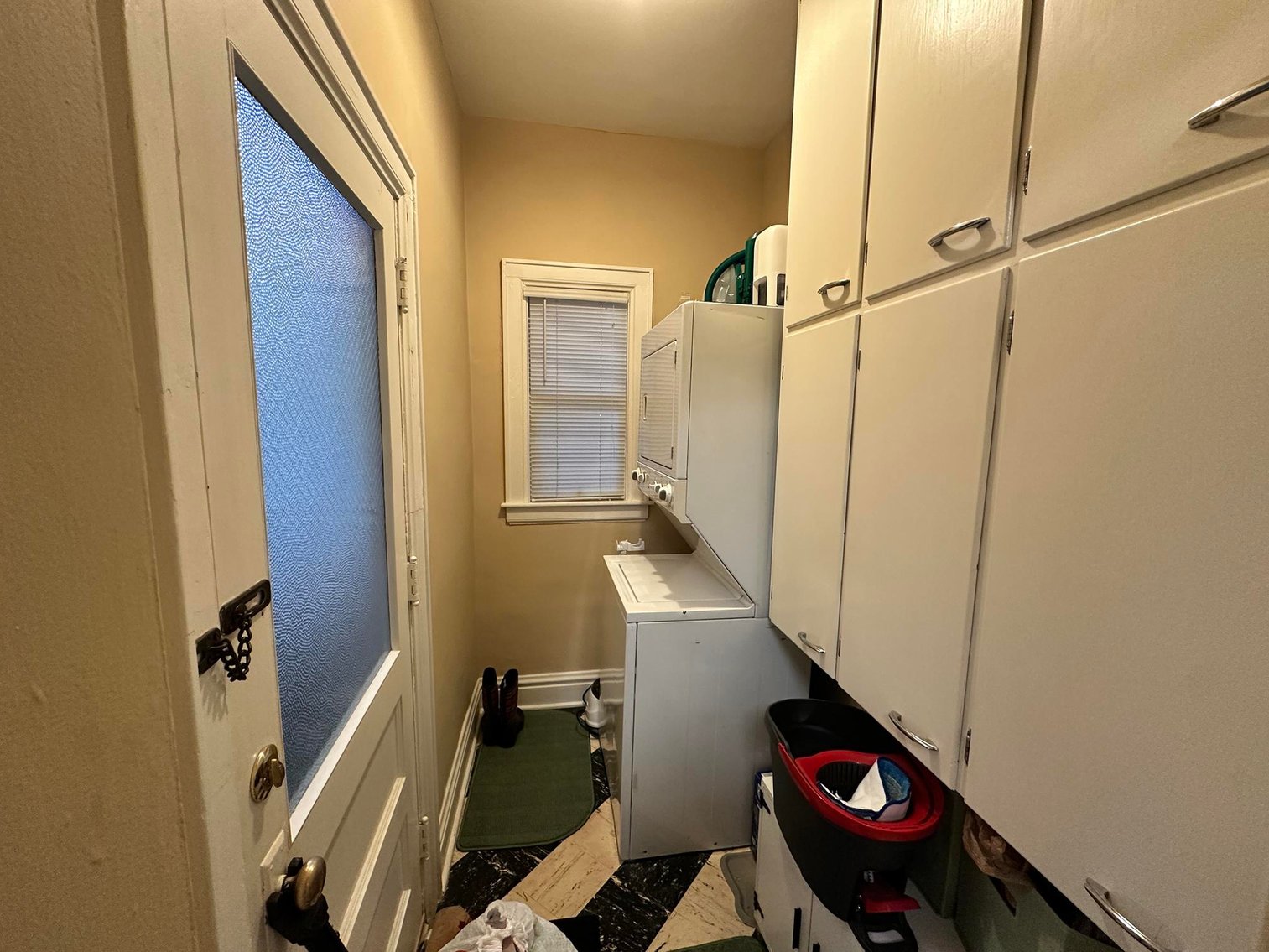 Image for SOLD $198,000 - Income Generating 4-Unit Apartment Building in Huntington