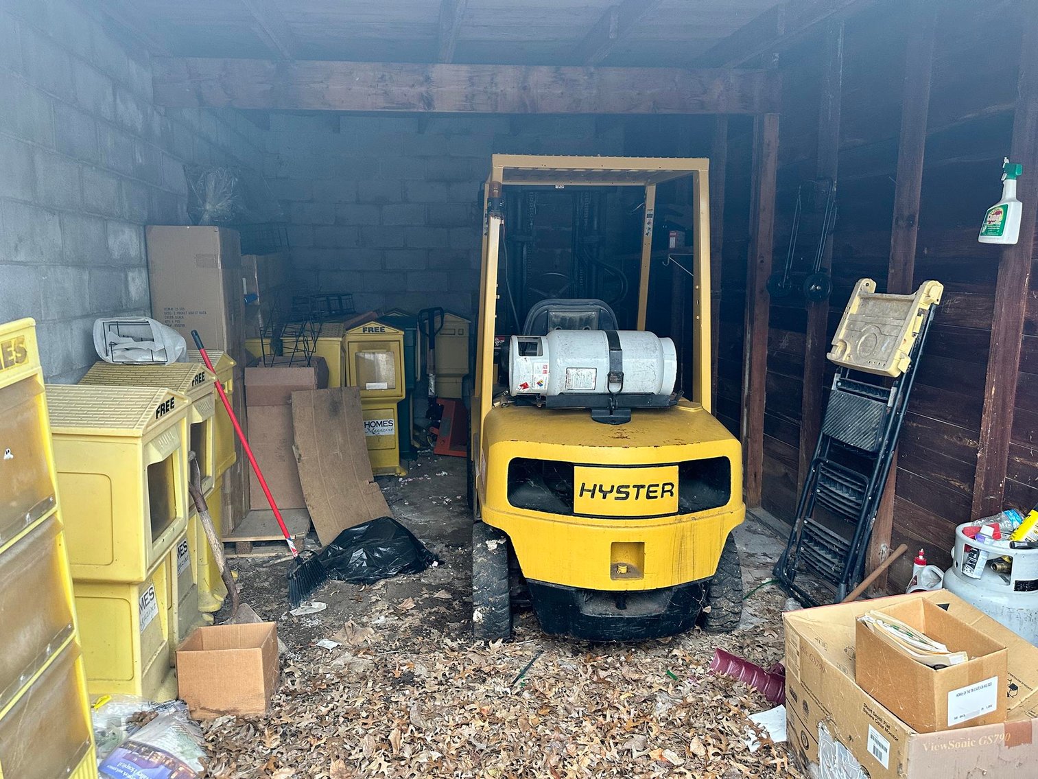 Image for SOLD $198,000 - Income Generating 4-Unit Apartment Building in Huntington