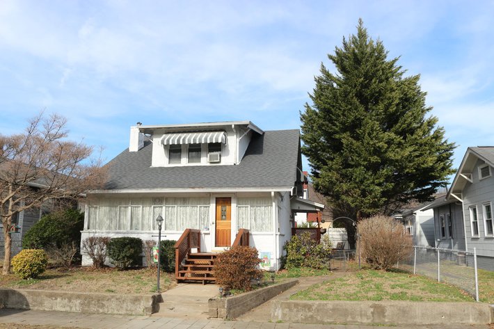 Image for SOLD $118,910 - Well-Maintained 3 Bedroom in Kanawha City