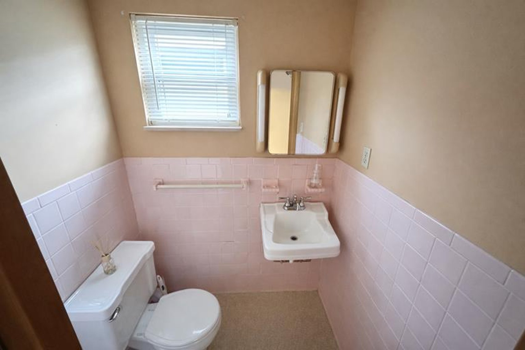 Image for SOLD $118,910 - Well-Maintained 3 Bedroom in Kanawha City