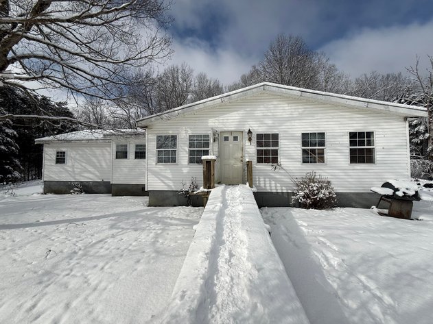 Image for SOLD $90,200 - 5 Bedroom on 2.37 Acres in Nicholas County