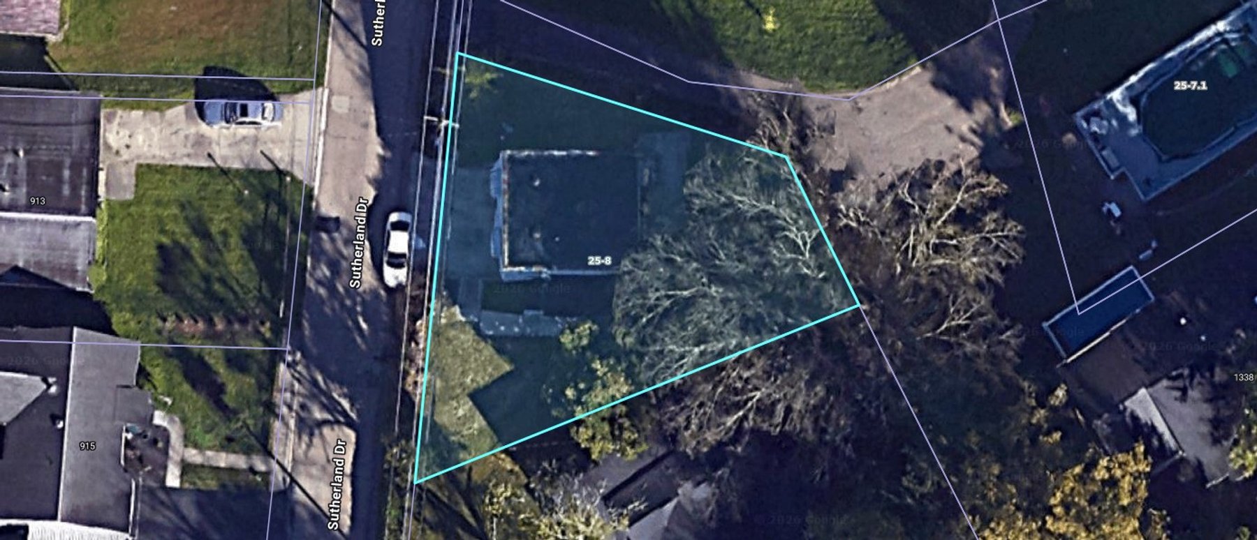 Image for SOLD - 2 Car Garage with Apartment in St. Albans Selling to the Highest Bidder