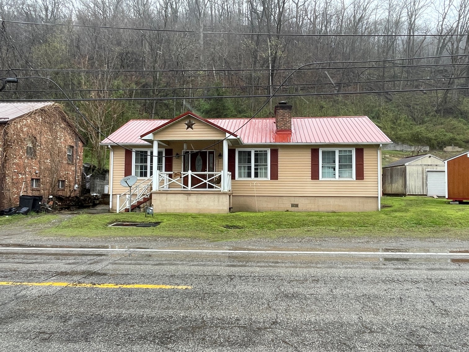 Image for SOLD $46,200 - 2 Bedroom on Nearly an Acre with River Views Along US-60 in Fayette County
