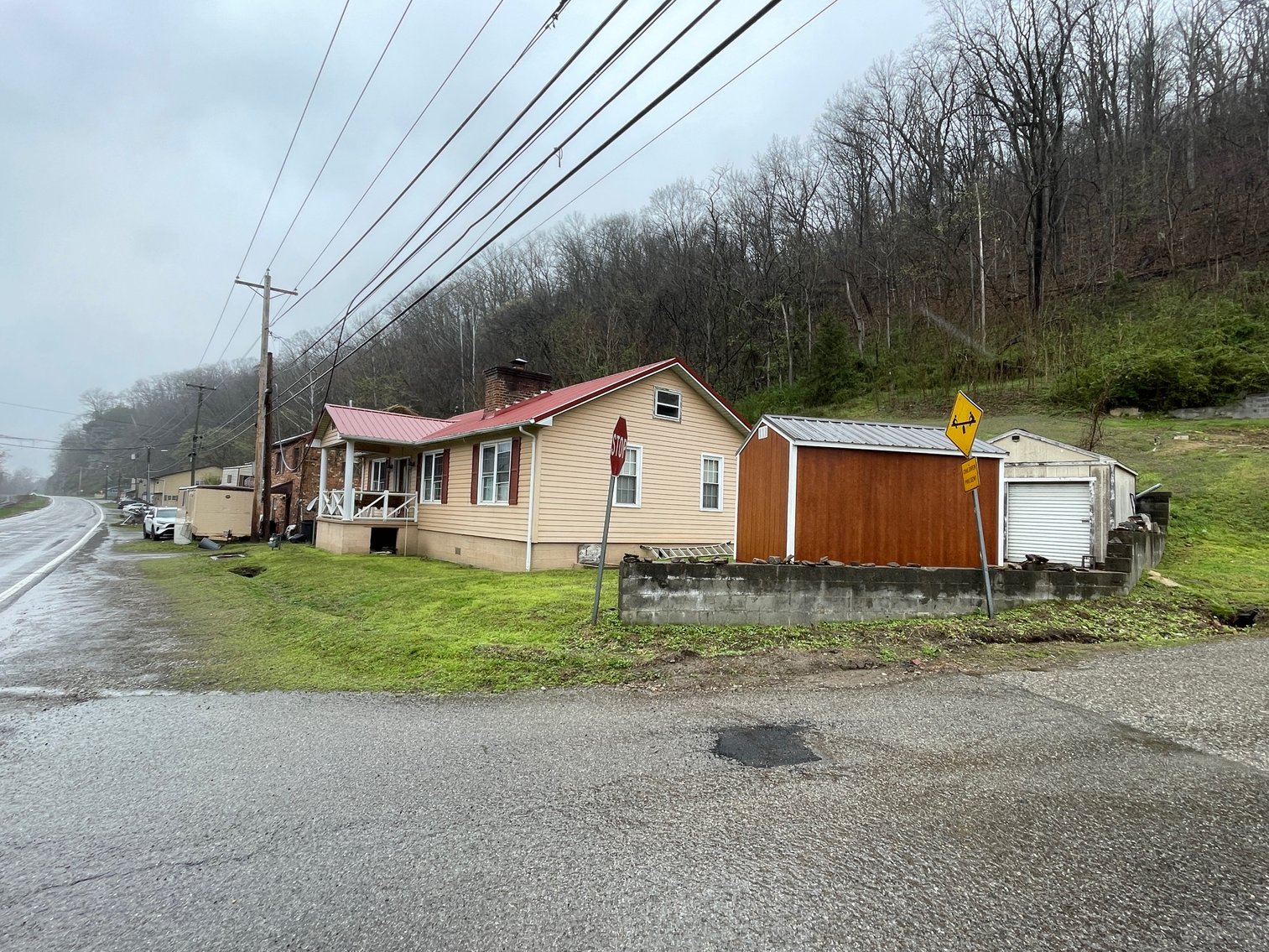Image for SOLD $46,200 - 2 Bedroom on Nearly an Acre with River Views Along US-60 in Fayette County