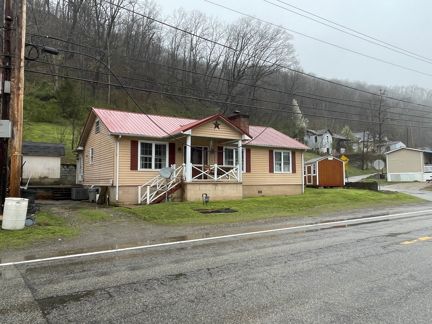 Image for SOLD $46,200 - 2 Bedroom on Nearly an Acre with River Views Along US-60 in Fayette County