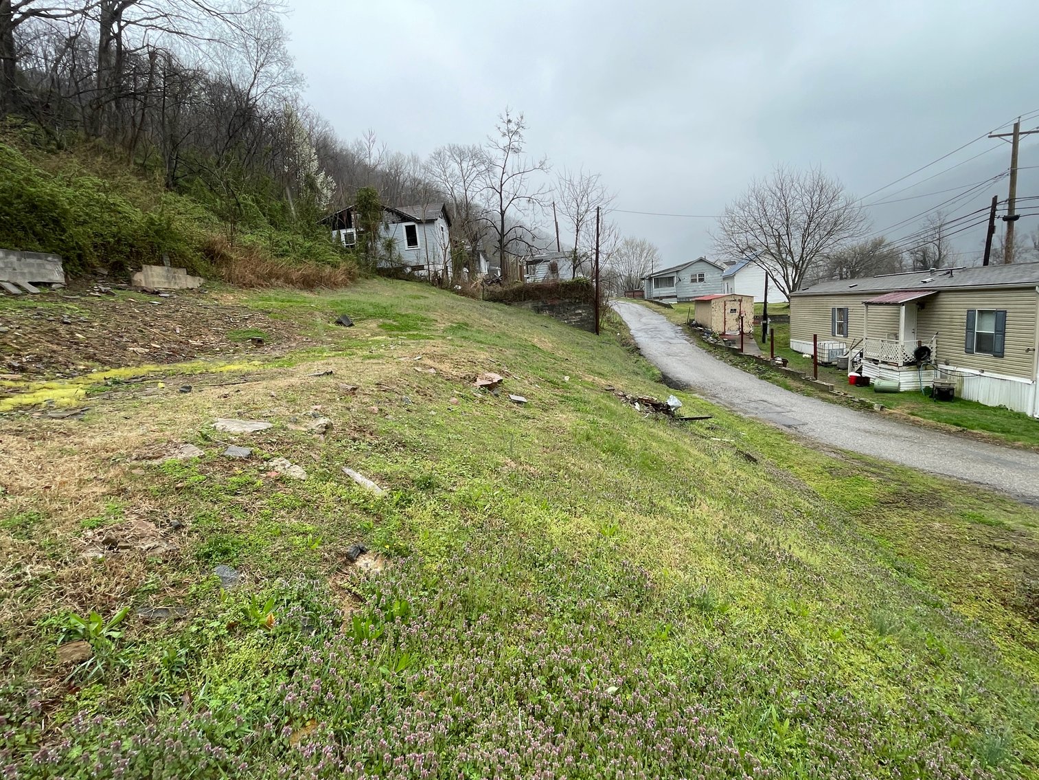 Image for SOLD $46,200 - 2 Bedroom on Nearly an Acre with River Views Along US-60 in Fayette County