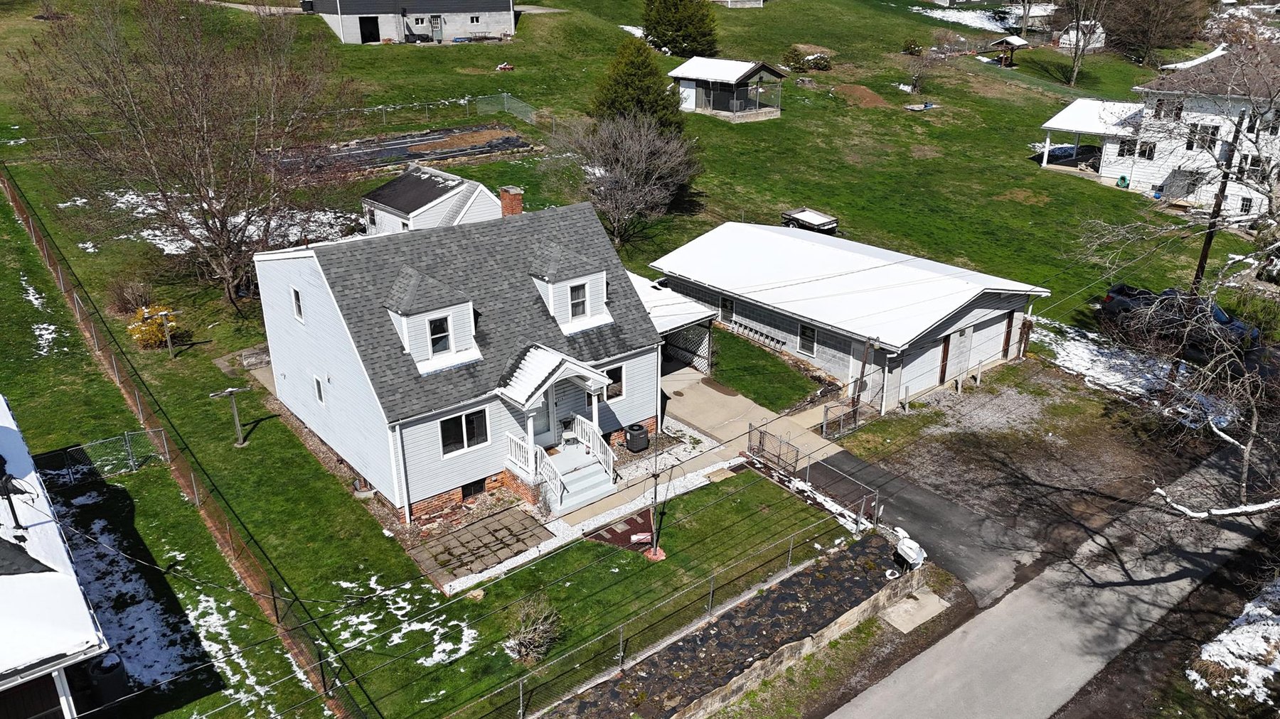Image for SOLD $154,000 - 4 Bedroom in a Great Pleasant Valley Location