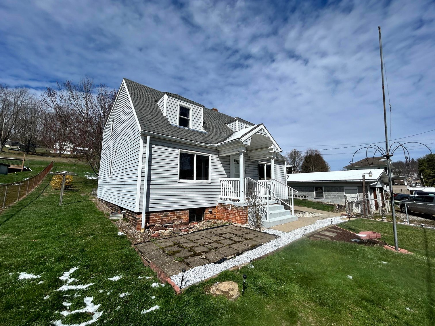 Image for SOLD $154,000 - 4 Bedroom in a Great Pleasant Valley Location
