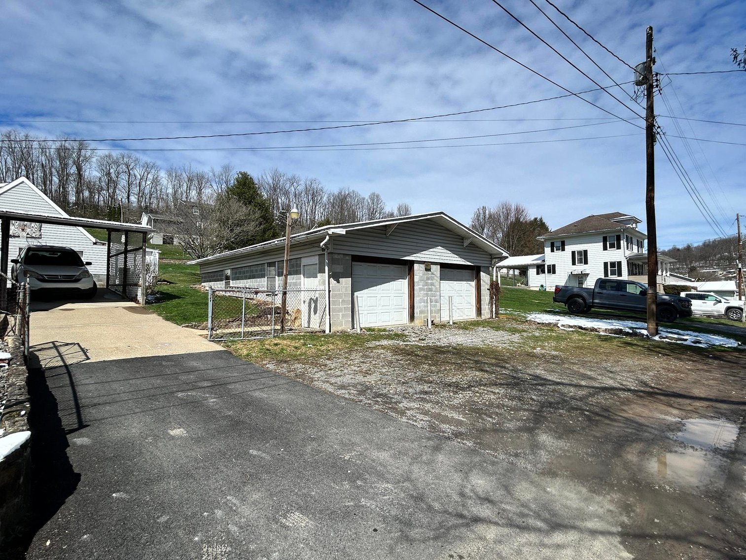 Image for SOLD $154,000 - 4 Bedroom in a Great Pleasant Valley Location