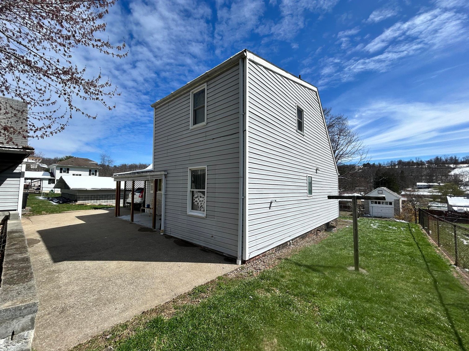 Image for SOLD $154,000 - 4 Bedroom in a Great Pleasant Valley Location