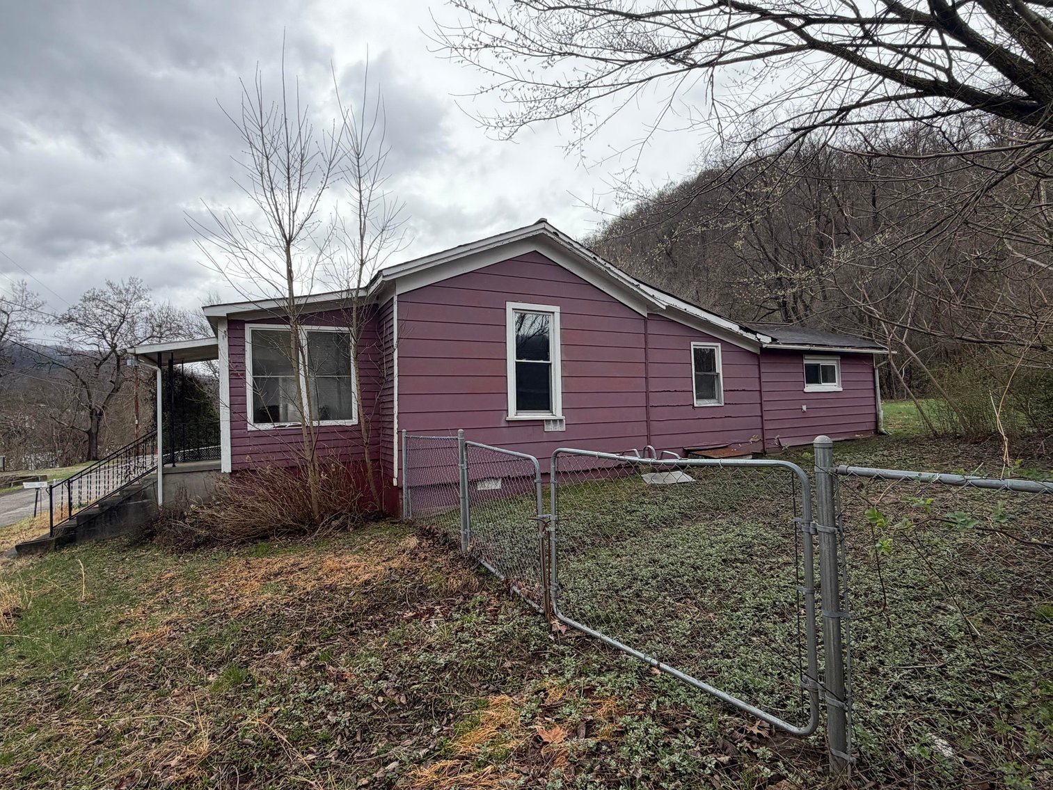 Image for SOLD $22,275 - 2 Bedroom Overlooking the Kanawha River