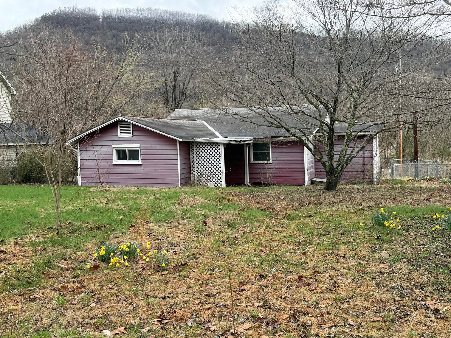 Image for SOLD $22,275 - 2 Bedroom Overlooking the Kanawha River