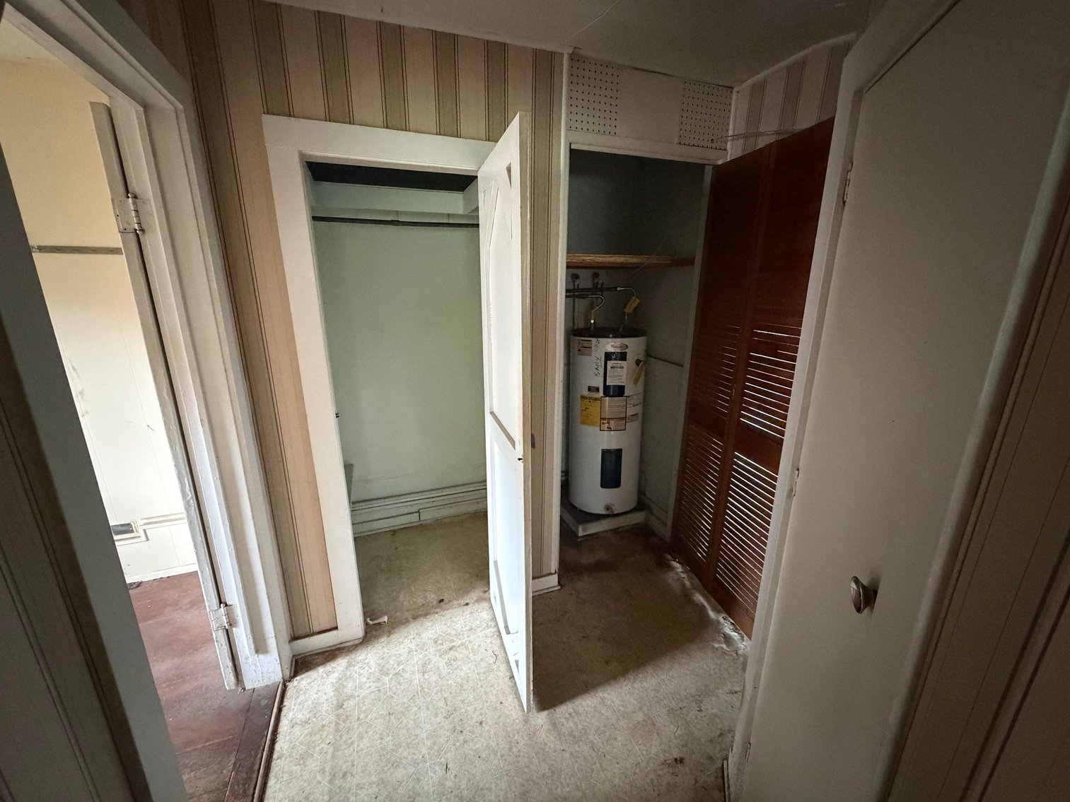 Image for SOLD $22,275 - 2 Bedroom Overlooking the Kanawha River