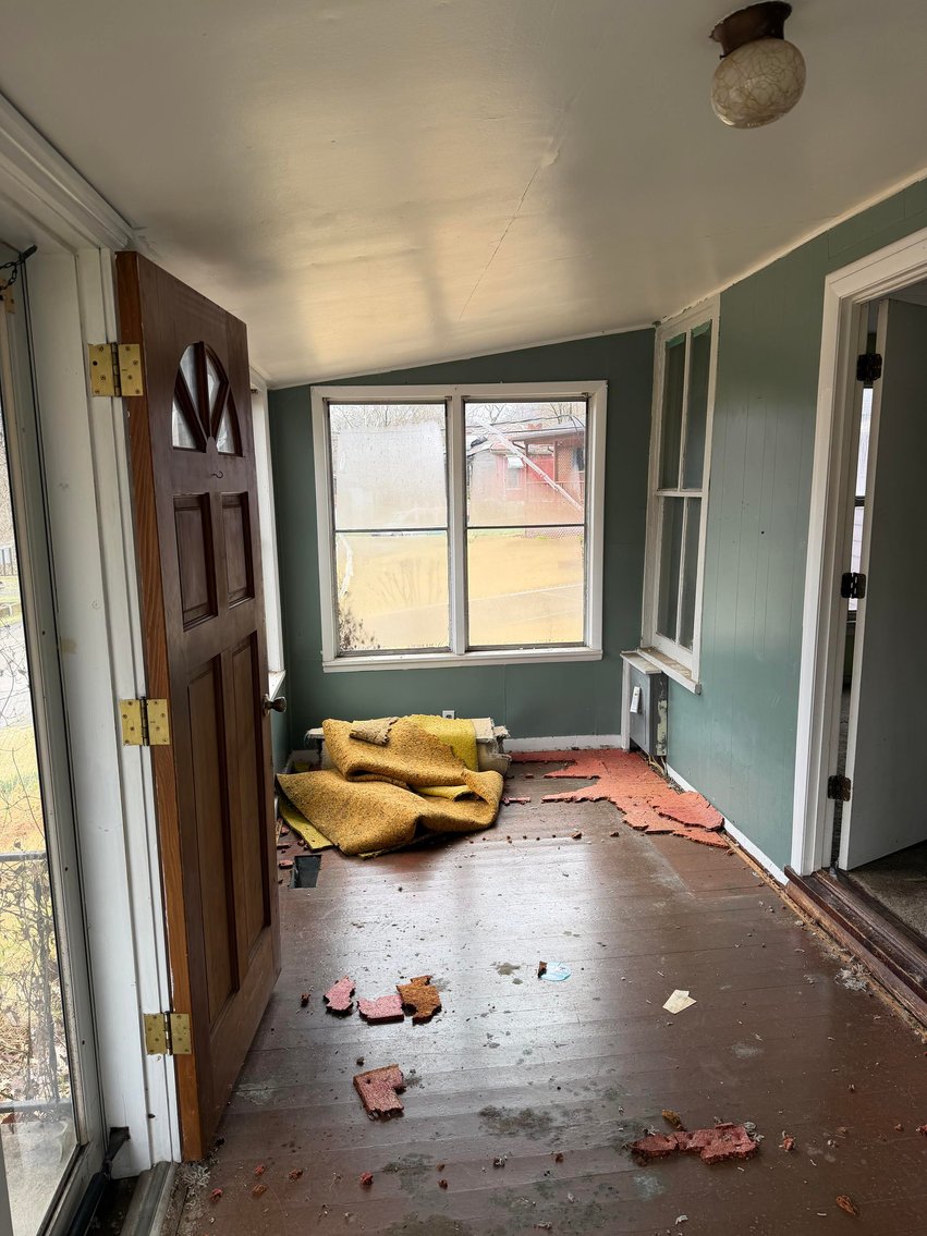 Image for SOLD $22,275 - 2 Bedroom Overlooking the Kanawha River