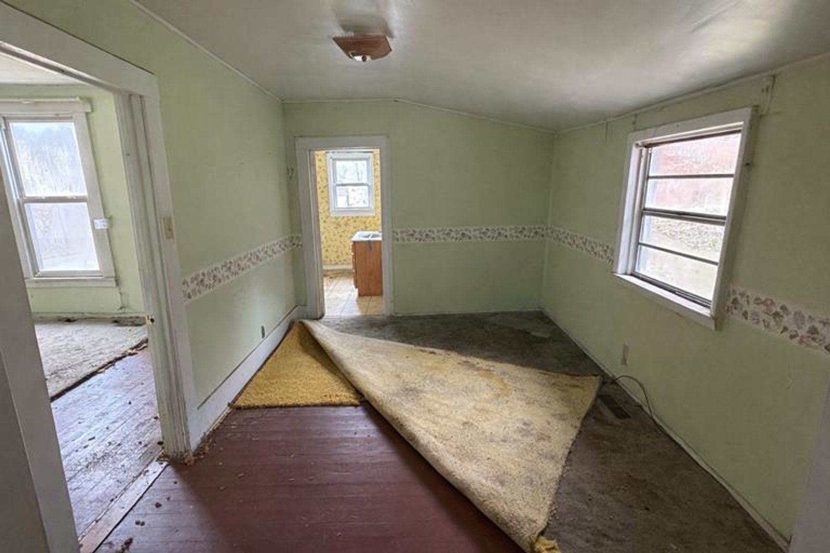 Image for SOLD $22,275 - 2 Bedroom Overlooking the Kanawha River