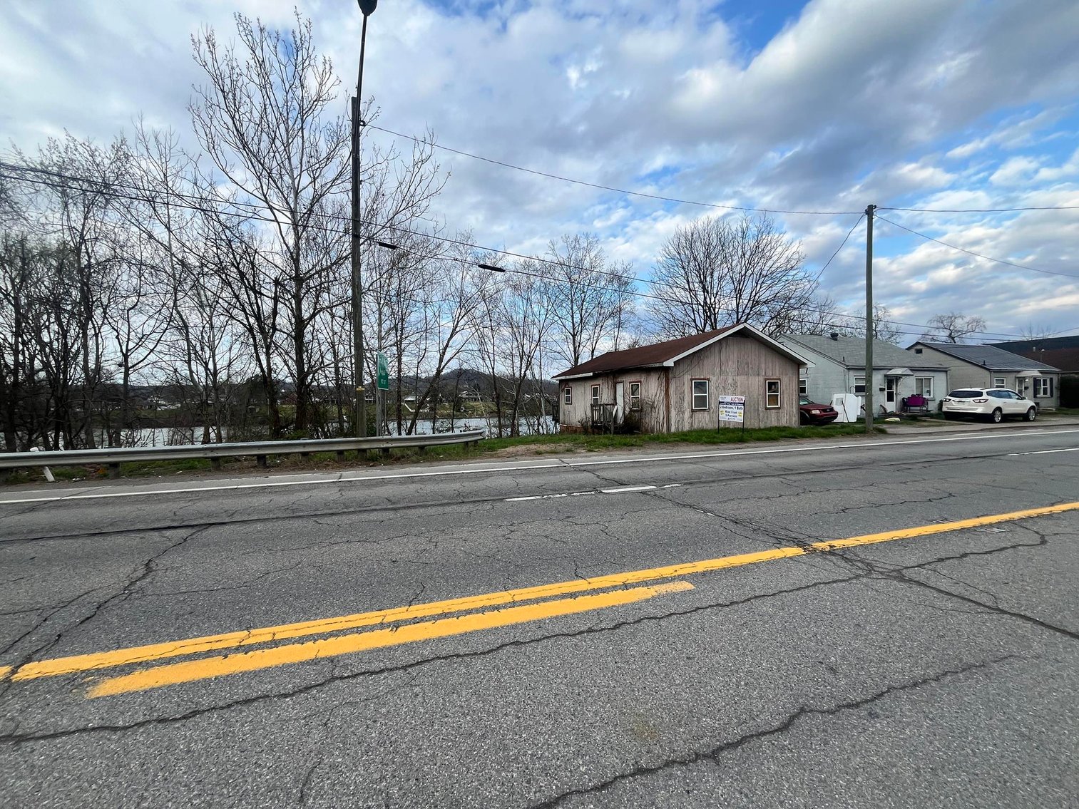 Image for SOLD $29,700 - Fixer-Upper Investment Opportunity on the Kanawha River