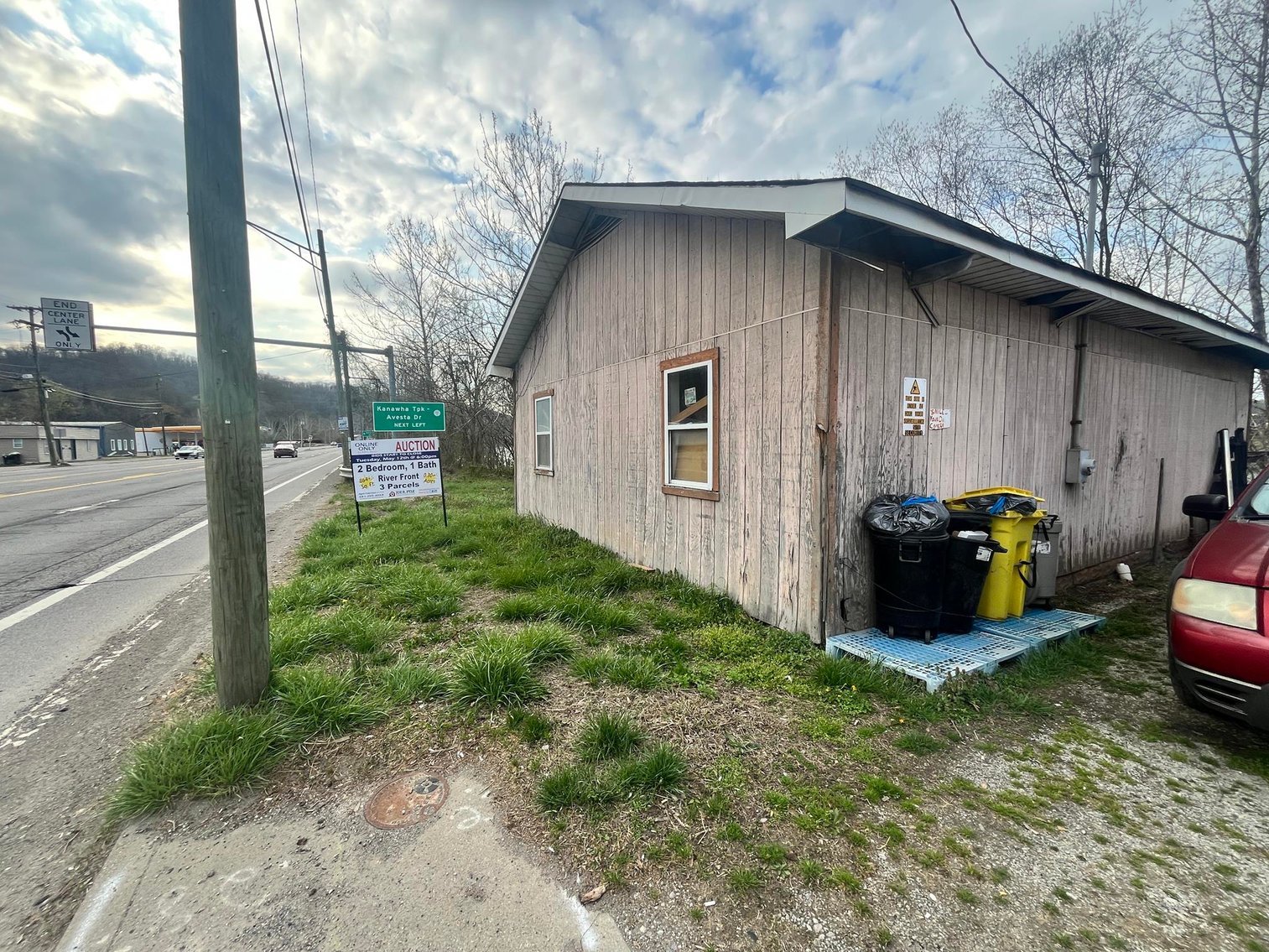 Image for SOLD $29,700 - Fixer-Upper Investment Opportunity on the Kanawha River