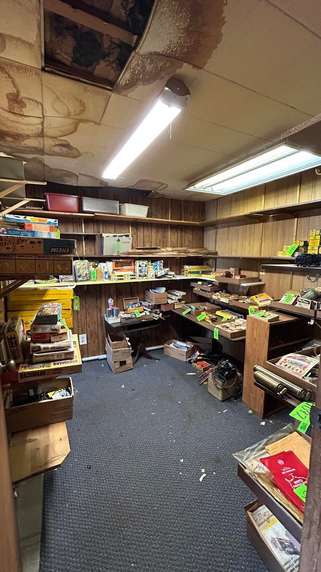 Image for SOLD $63,800 - Commercial Building with Garage Bays & Apartment Selling to the Highest Bidder