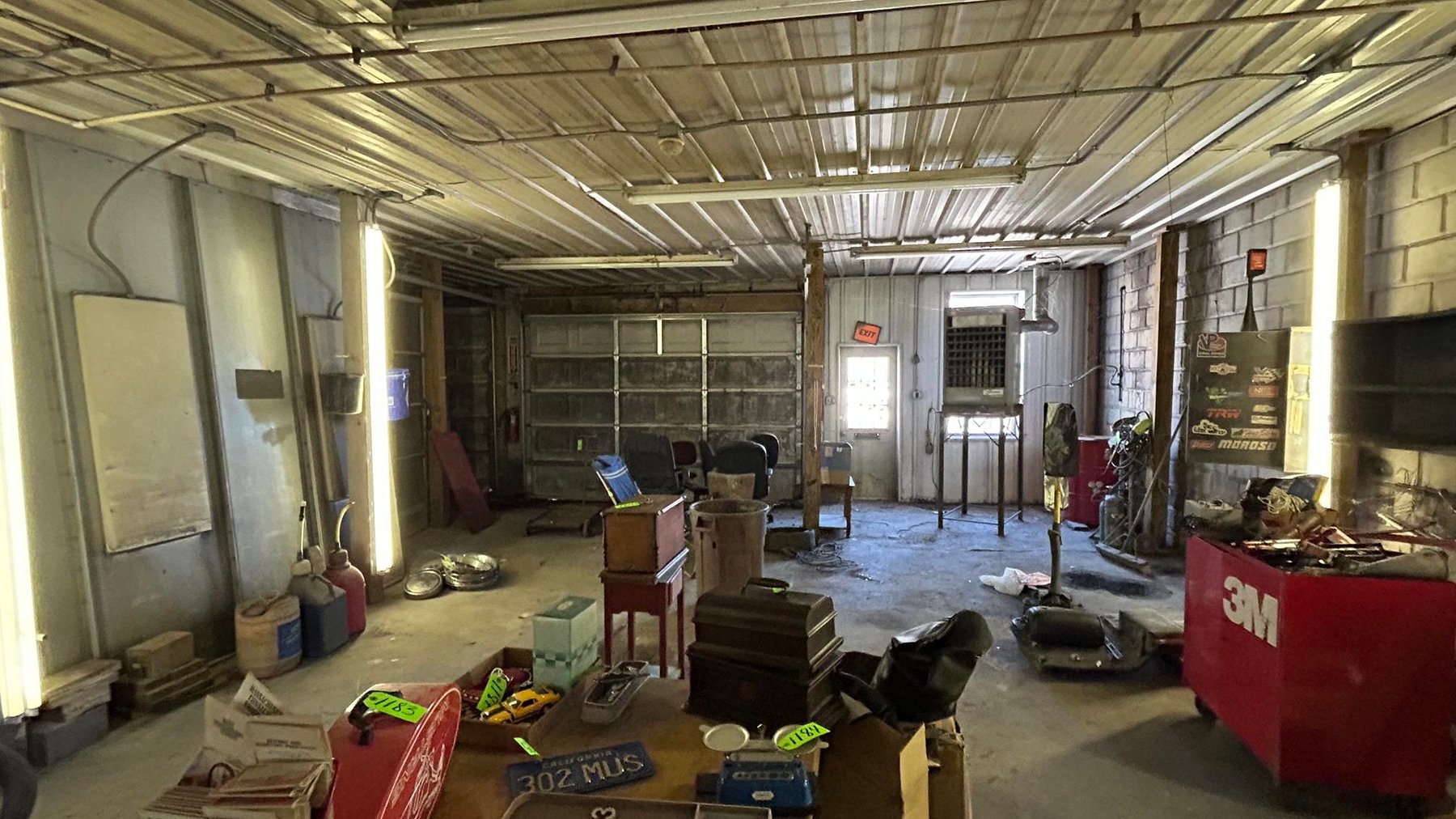 Image for SOLD $63,800 - Commercial Building with Garage Bays & Apartment Selling to the Highest Bidder