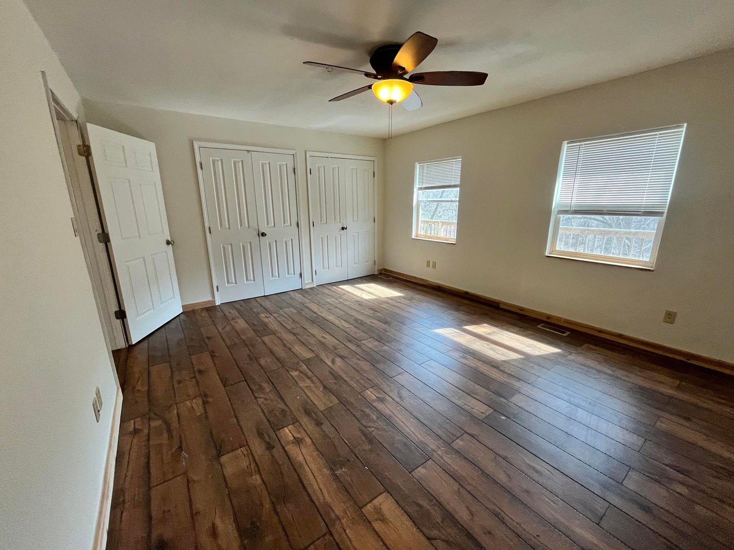 Image for SOLD $127,050 - Move-in Ready Log-Style Home on 1.63 Acres in Elkview