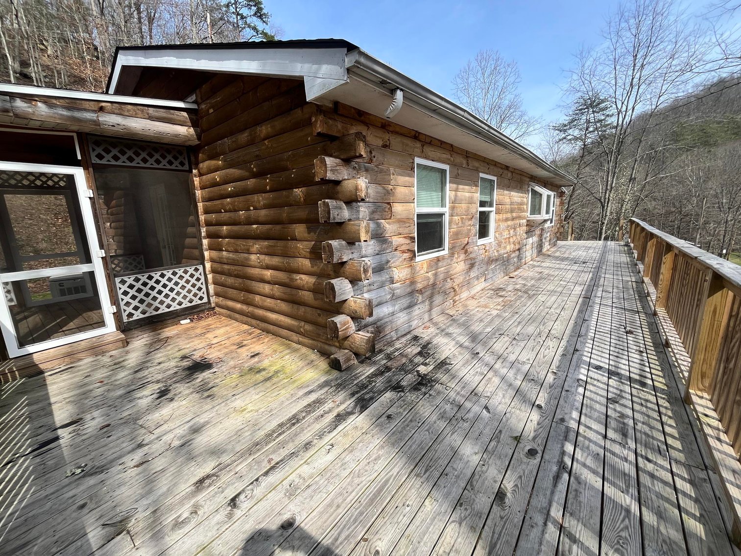 Image for SOLD $127,050 - Move-in Ready Log-Style Home on 1.63 Acres in Elkview