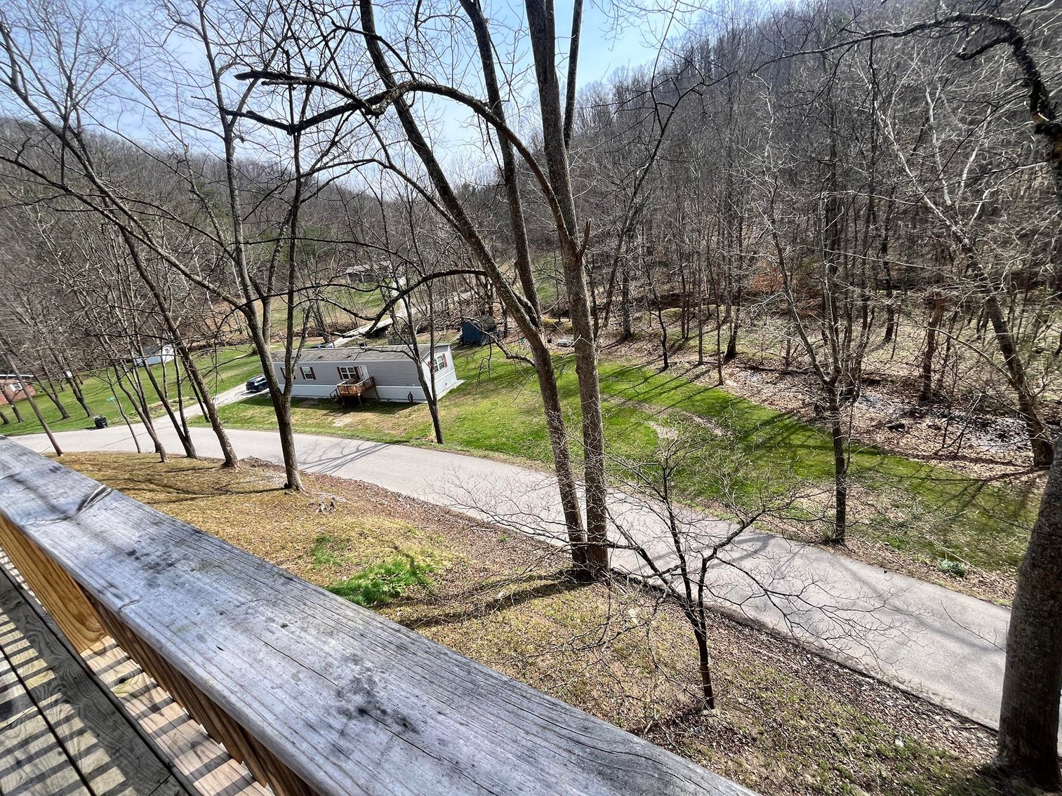 Image for SOLD $127,050 - Move-in Ready Log-Style Home on 1.63 Acres in Elkview