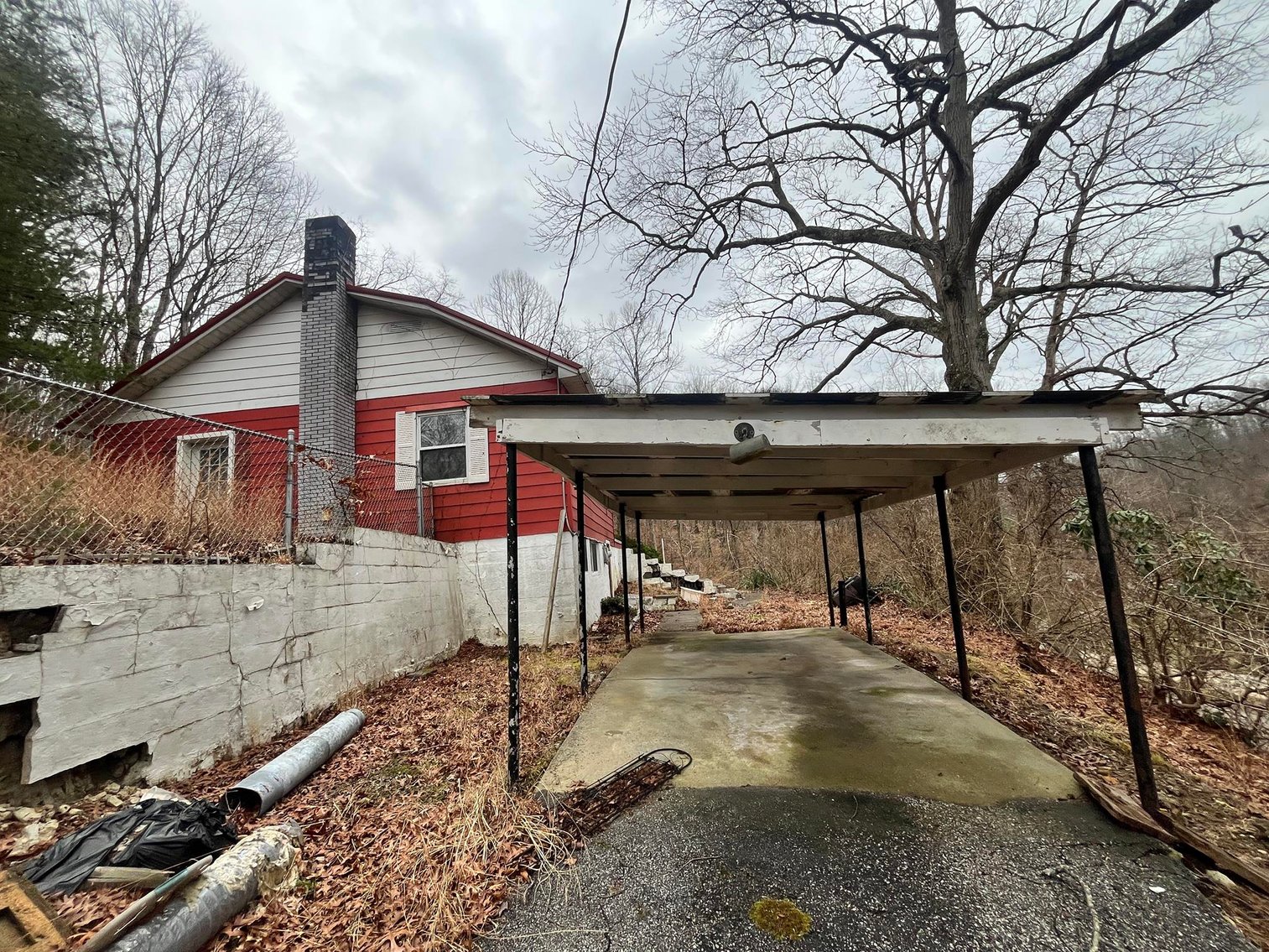 Image for SOLD - 2 Bedroom on a Spacious Lot in Charleston