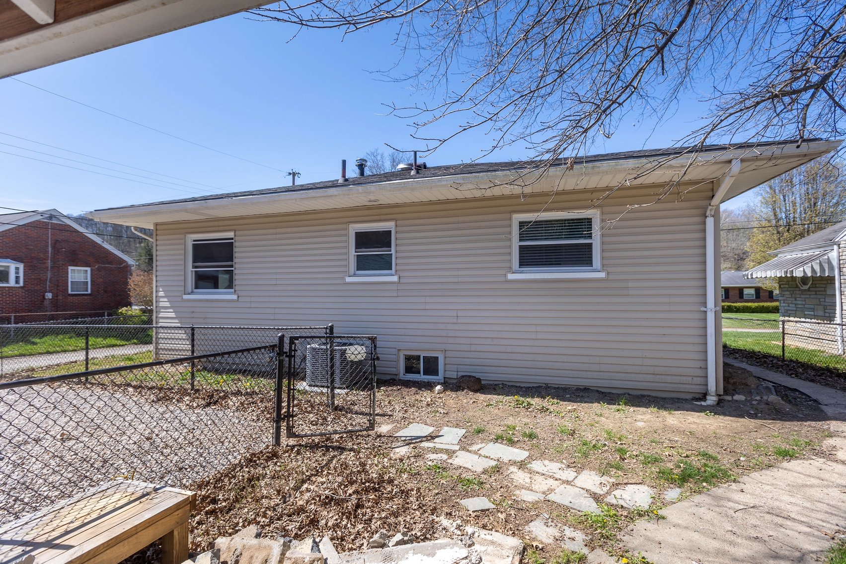 Image for SOLD $77,000 - 2 Bedroom Ranch Home with Full Basement in St. Albans