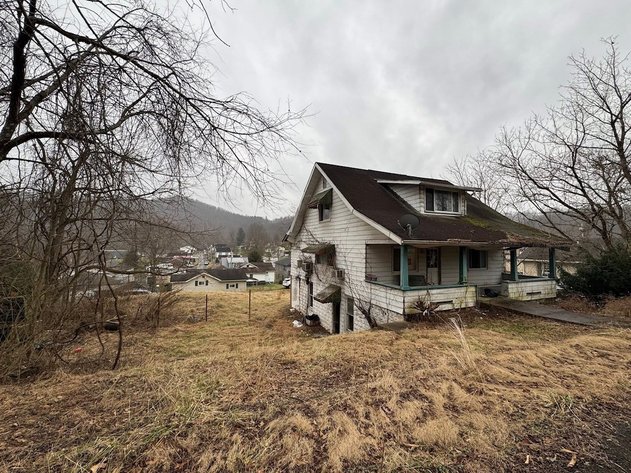 Image for Project Home in Grant Town Selling to the Highest Bidder