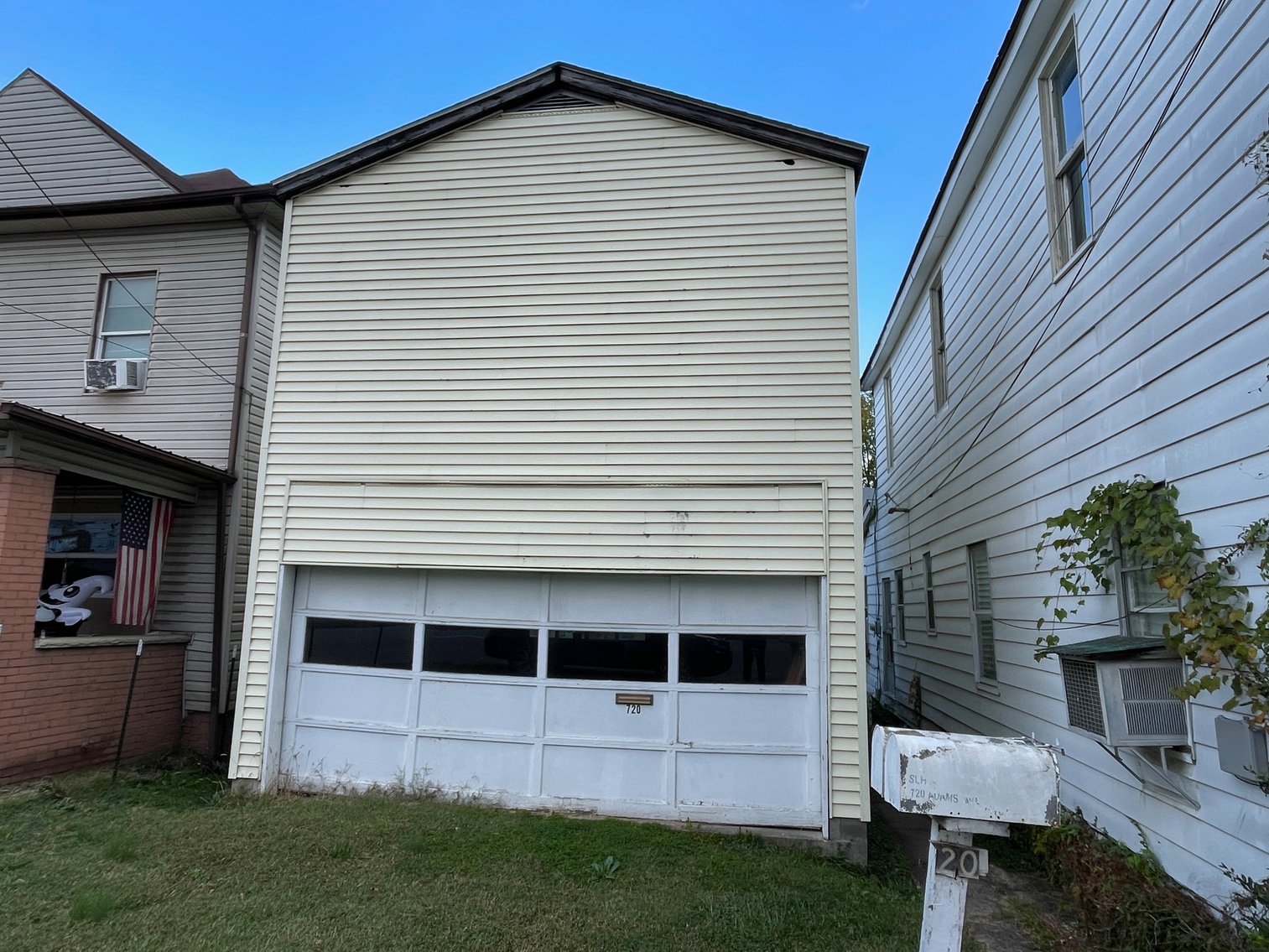 Image for SOLD $46,200 - Income Generating Duplex and Garage in Huntington