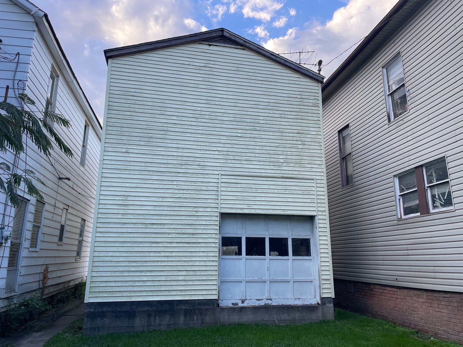 Image for SOLD $46,200 - Income Generating Duplex and Garage in Huntington