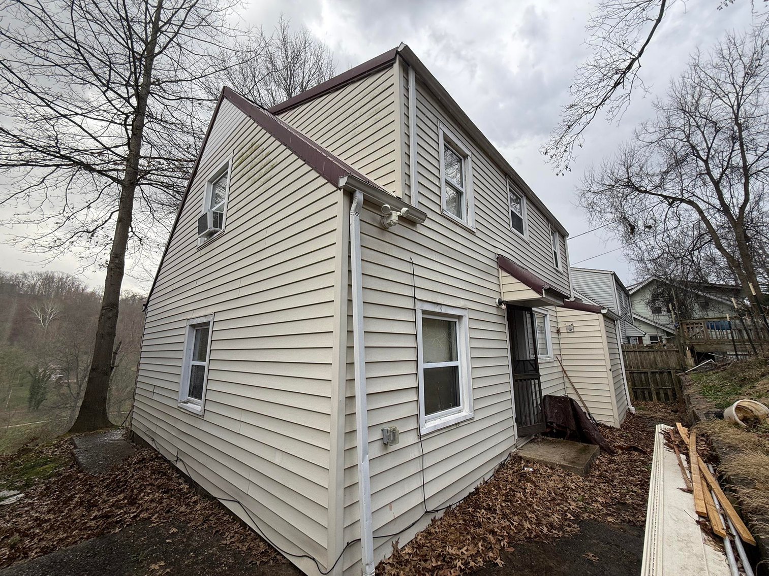 Image for SOLD $55,000 - Inviting Home in Charleston Near the Edgewood Country Club