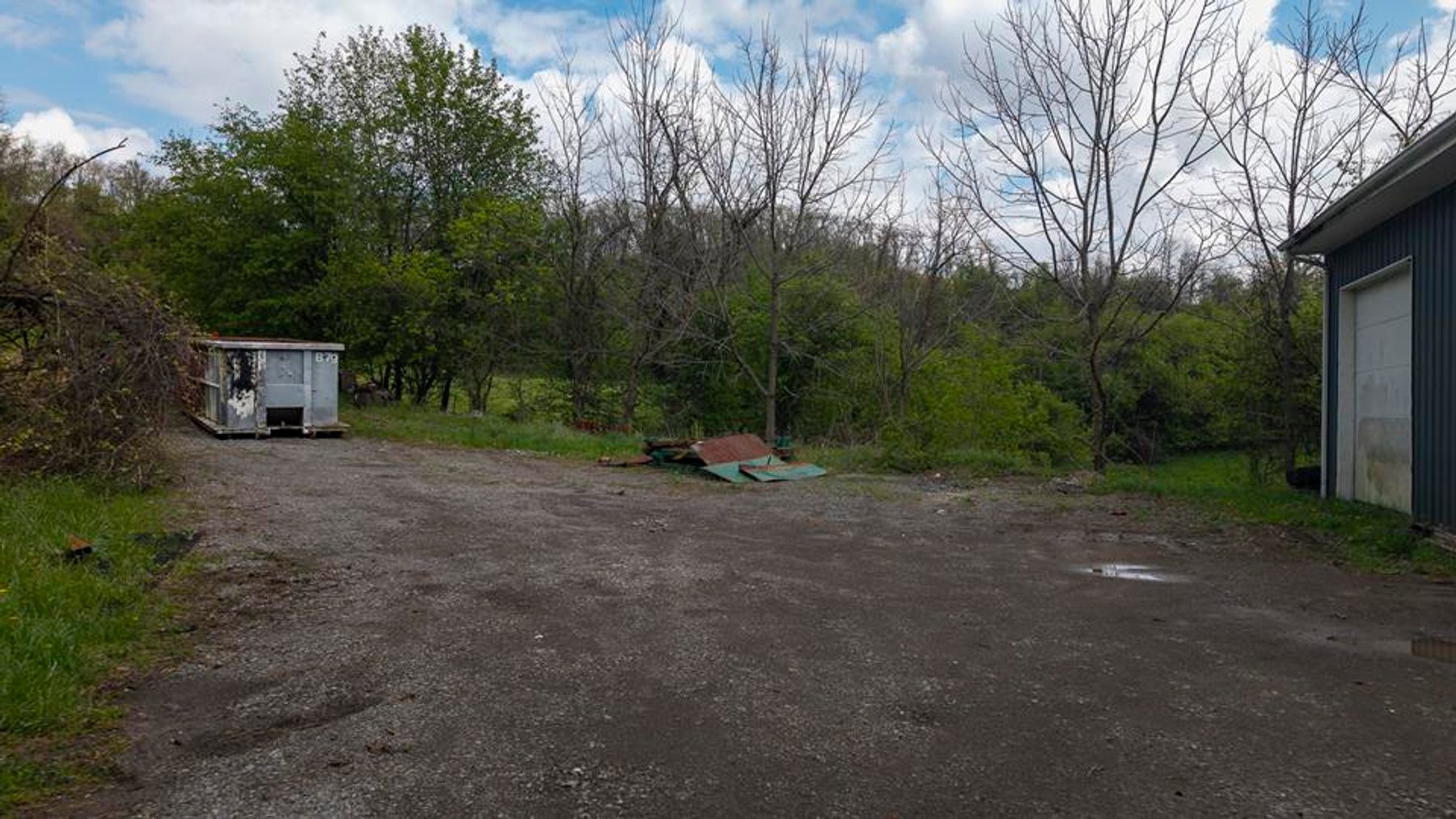 Image for Commercial Garage on White Hall Boulevard in Fairmont