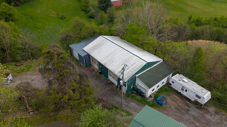 Image for Commercial Garage on White Hall Boulevard in Fairmont