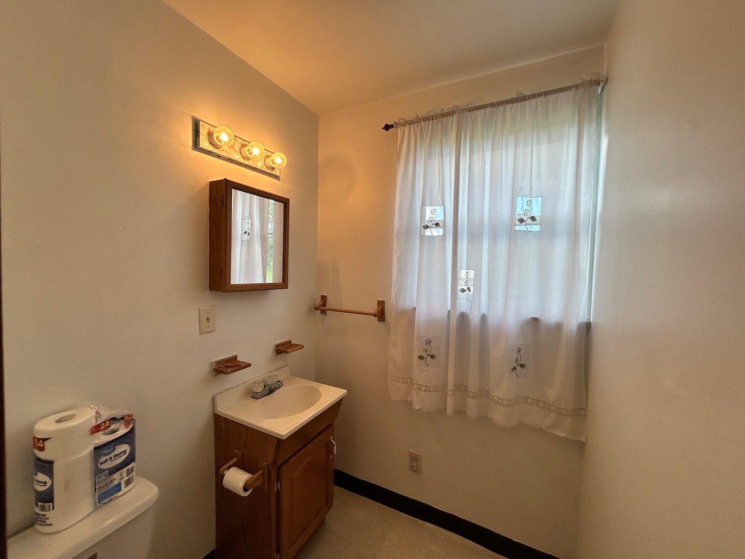 Image for 3 Bedroom Brick Ranch Home on an Acre in Morgantown