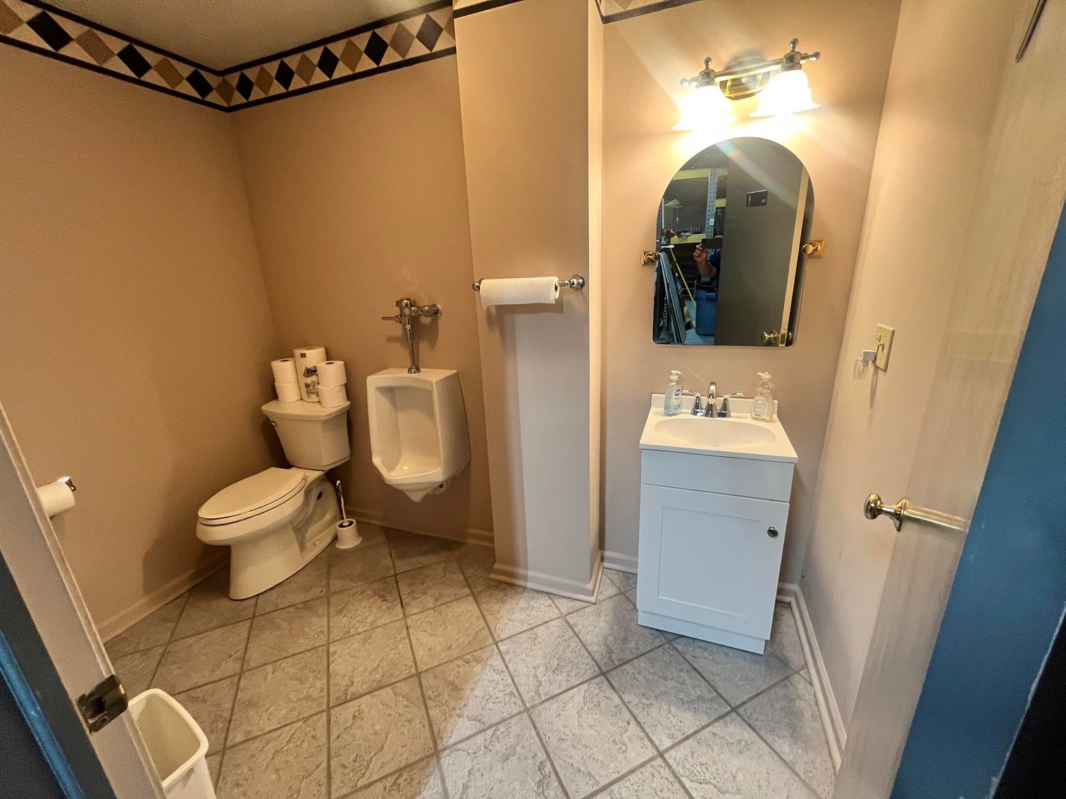 Image for Prime Dunbar Commercial Warehouse – Turn-key Space with Offices & Additional Lot