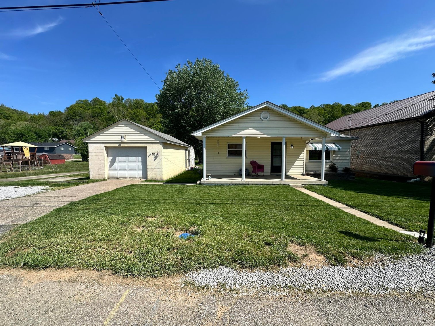 Image for 2 Bedroom on a Spacious Lot in Nitro