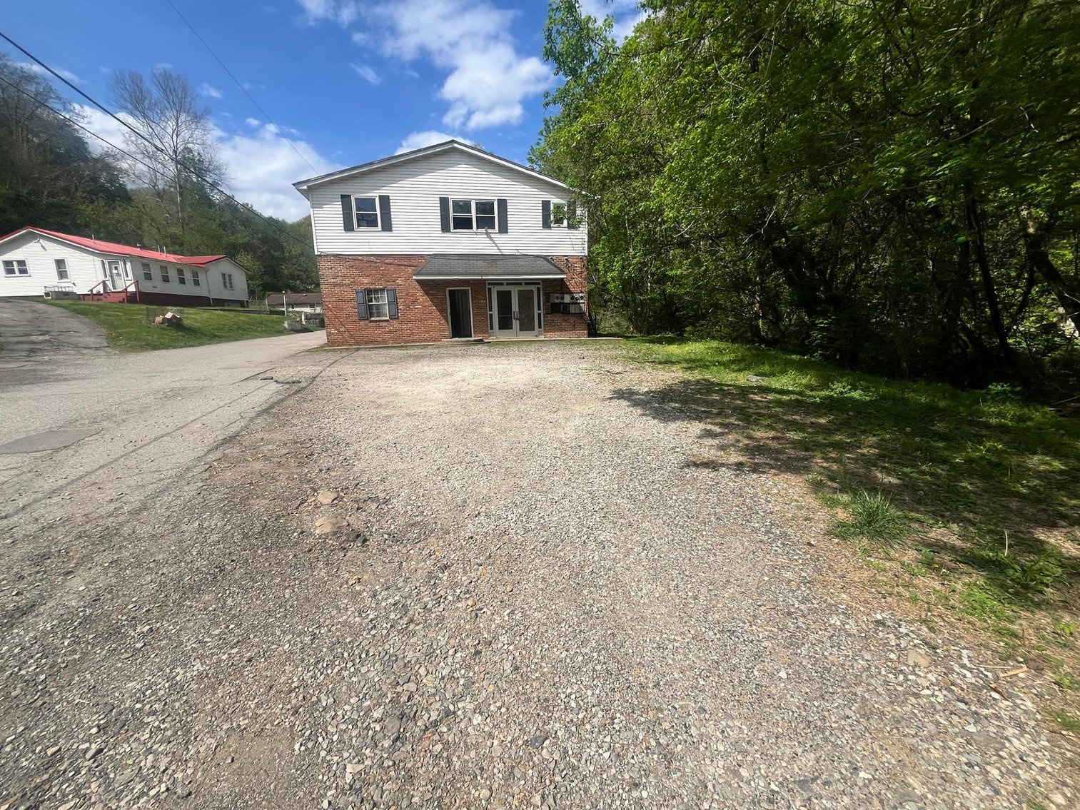 Image for 4-Unit Apartment Building in Kanawha County