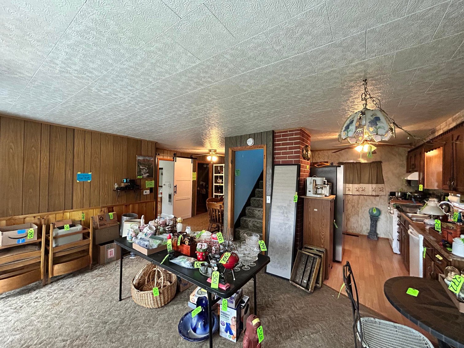 Image for SOLD $154,000 - 4 Bedroom in a Great Pleasant Valley Location