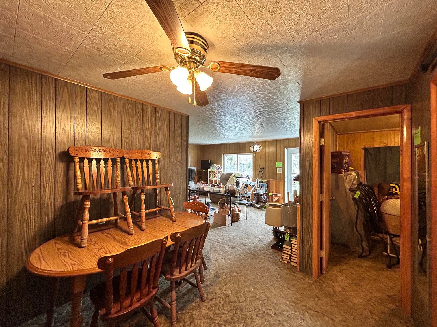 Image for SOLD $154,000 - 4 Bedroom in a Great Pleasant Valley Location